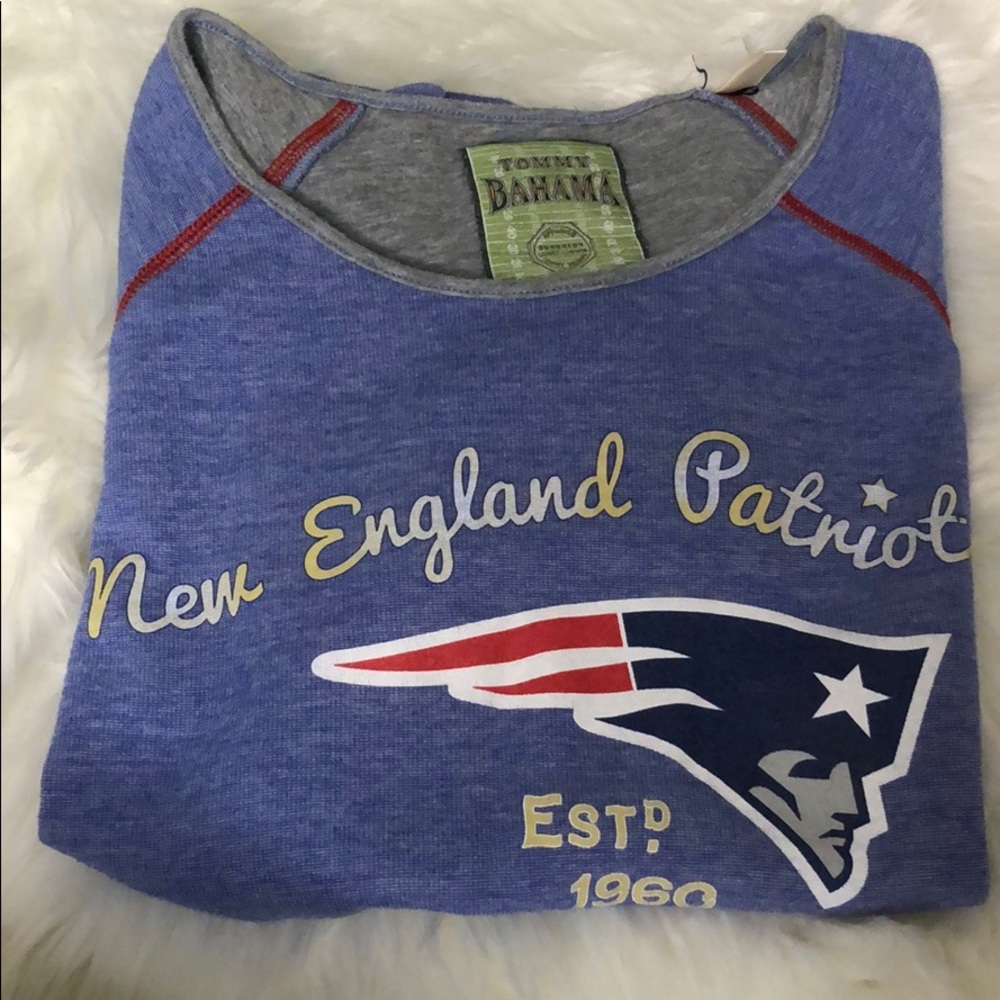 Tommy Bahama New England Patriots Top